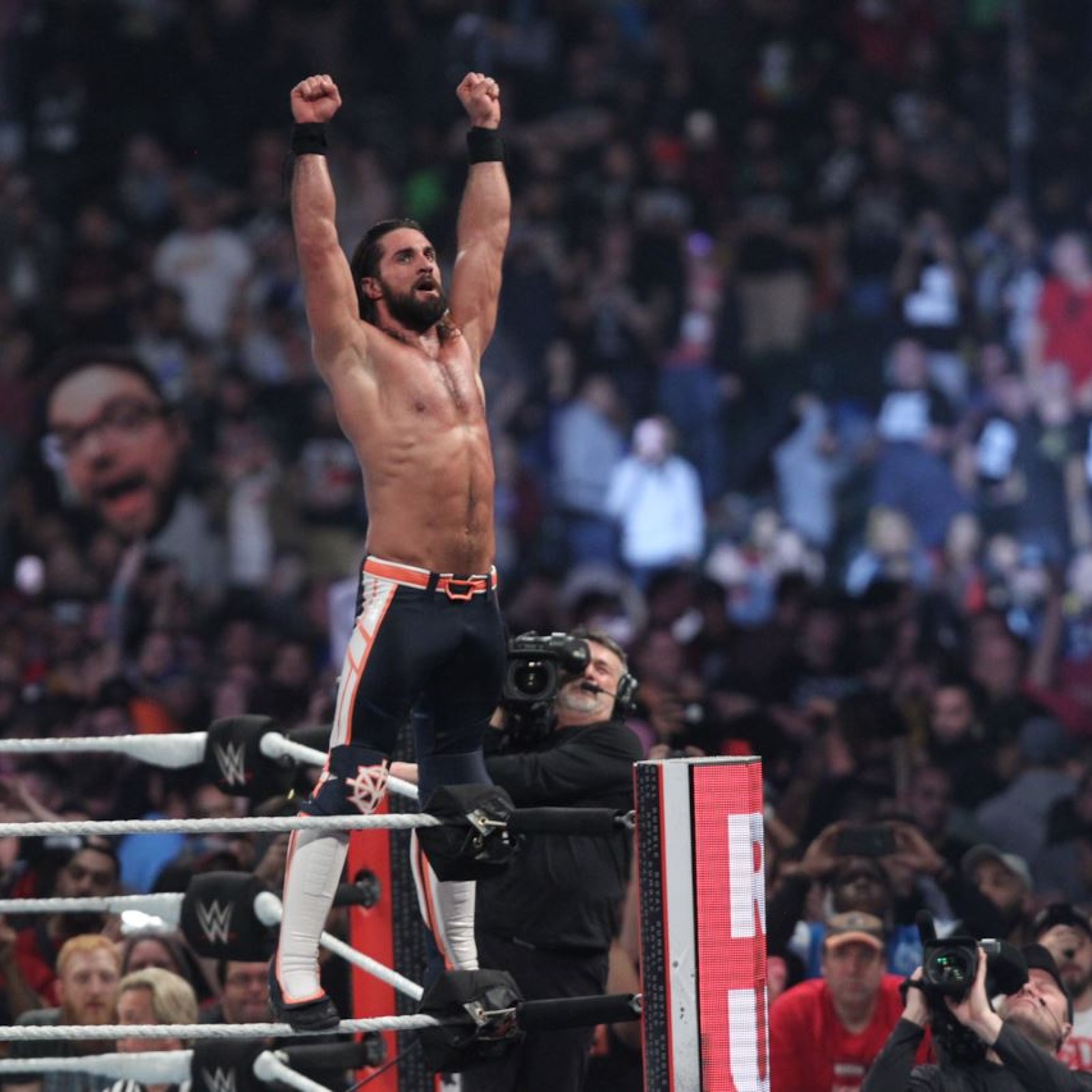 Full Chicago Bears Promo Video Featuring Seth Rollins Released