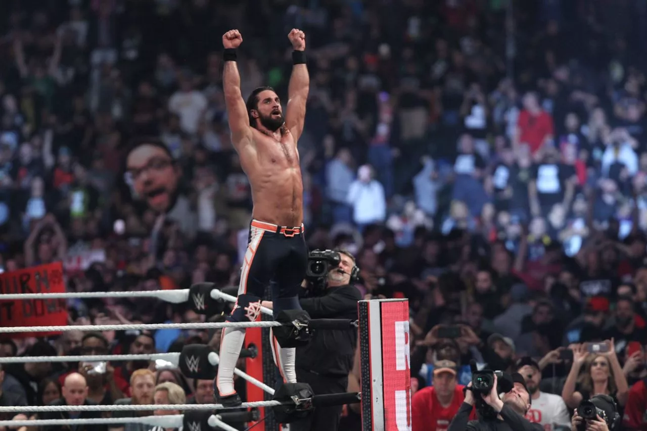 Seth Rollins Is A Massive Fan Of The NFL Team The Chicago Bears