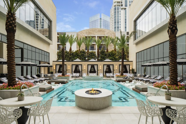Hotel Post Oak pool Hotel Post Oak pool