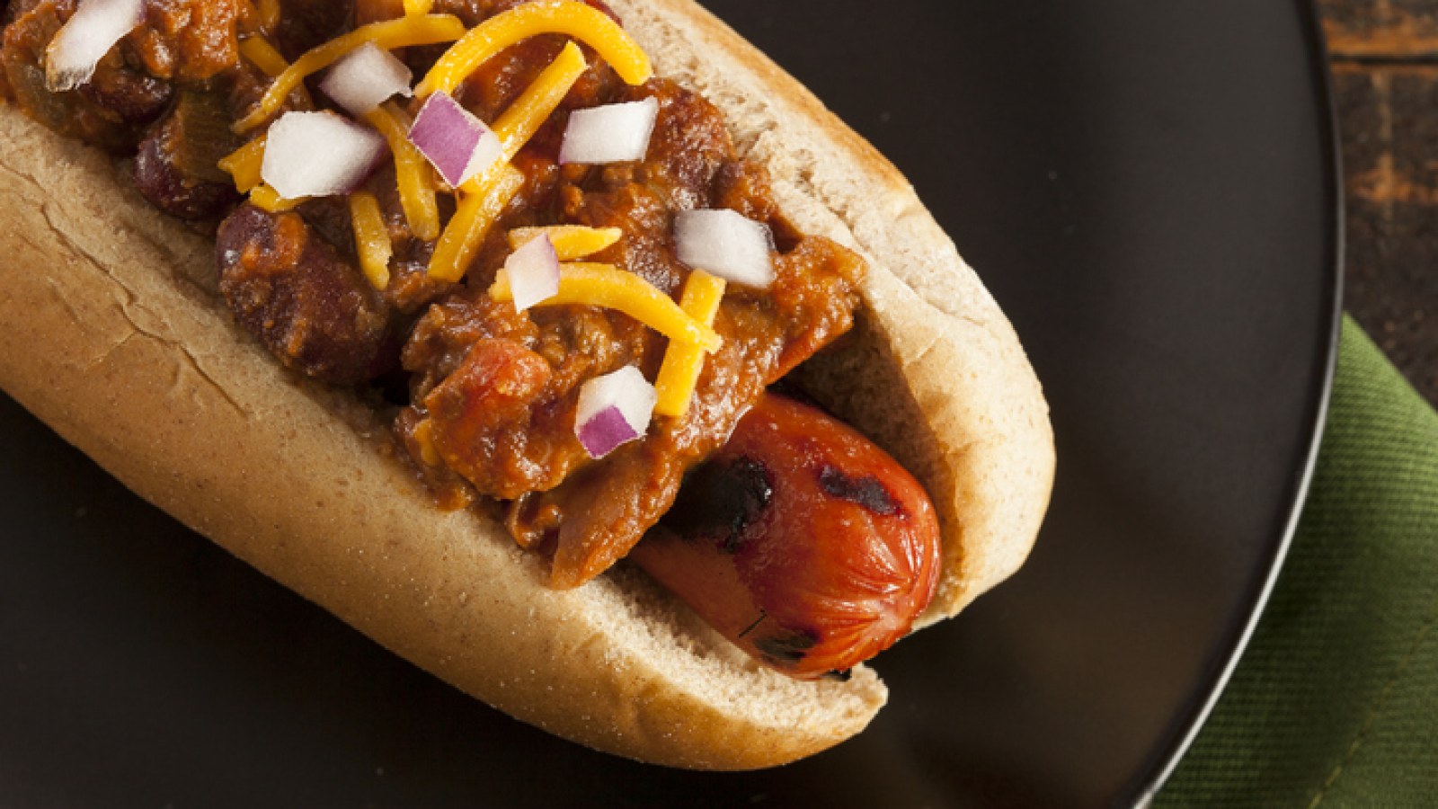 National Chili Dog Day 2019 History Facts Recipes And Vegan Chili Dog Alternatives