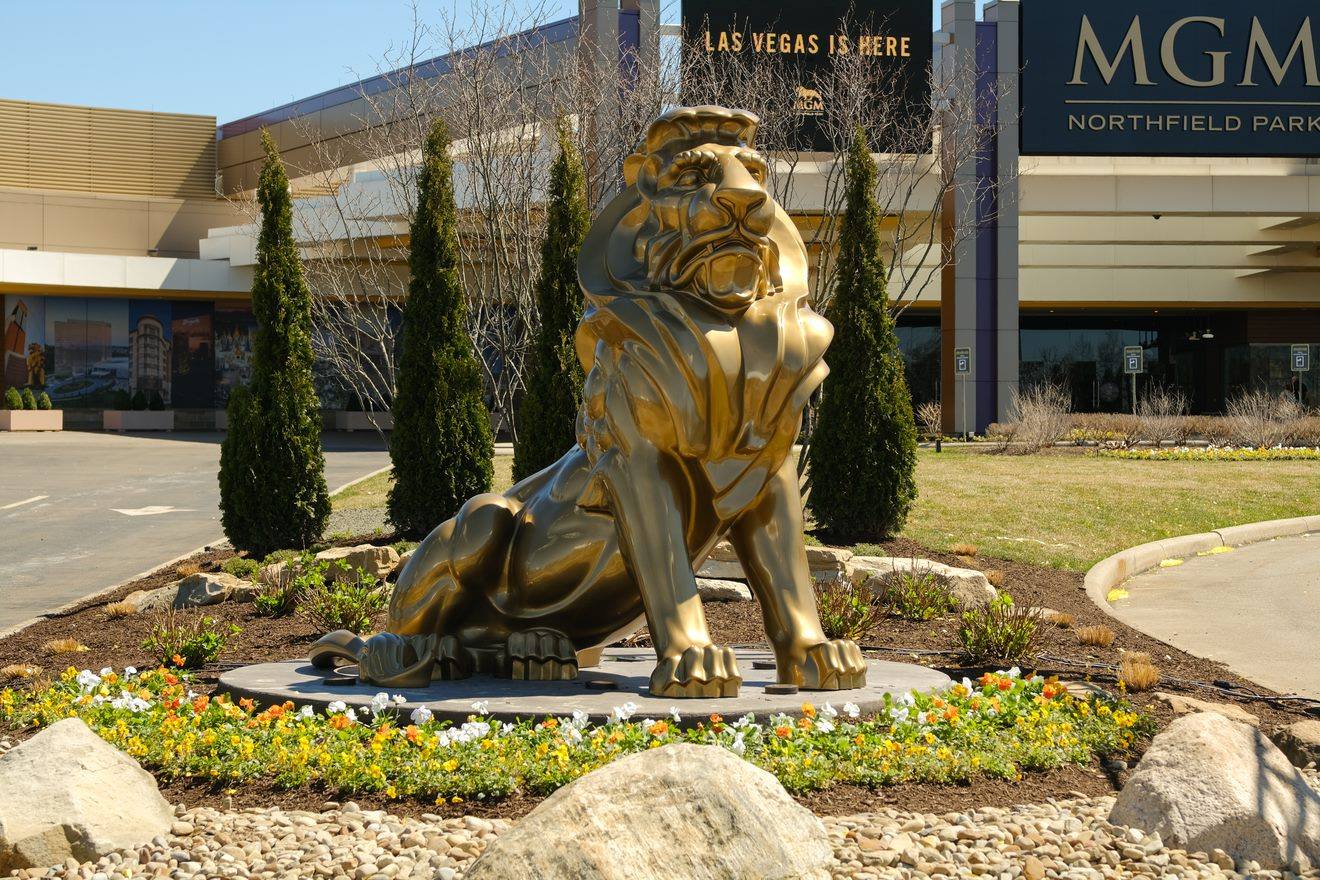 is mgm northfield casino open