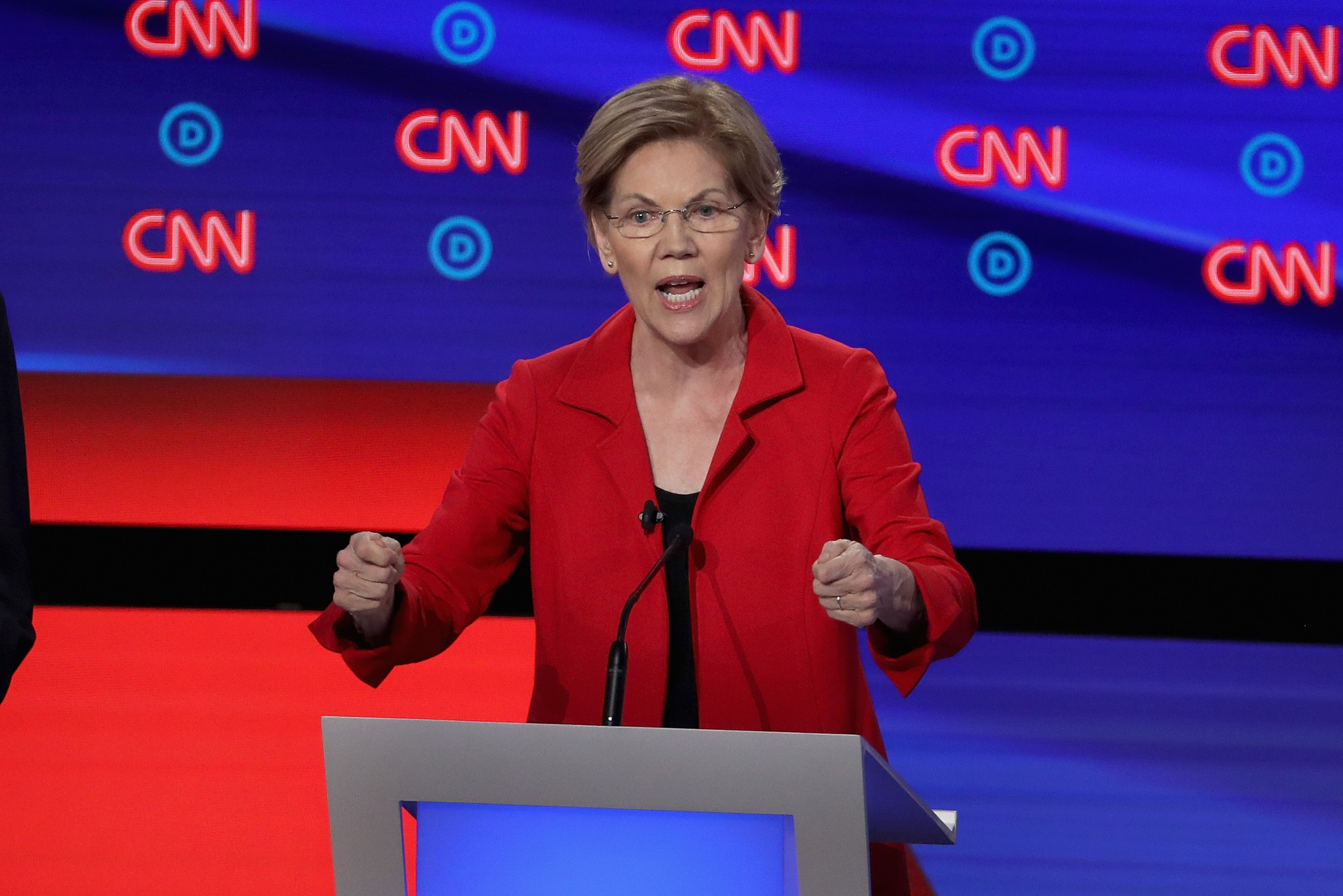 Elizabeth Warren Wins Over College Students During Democratic Debate ...