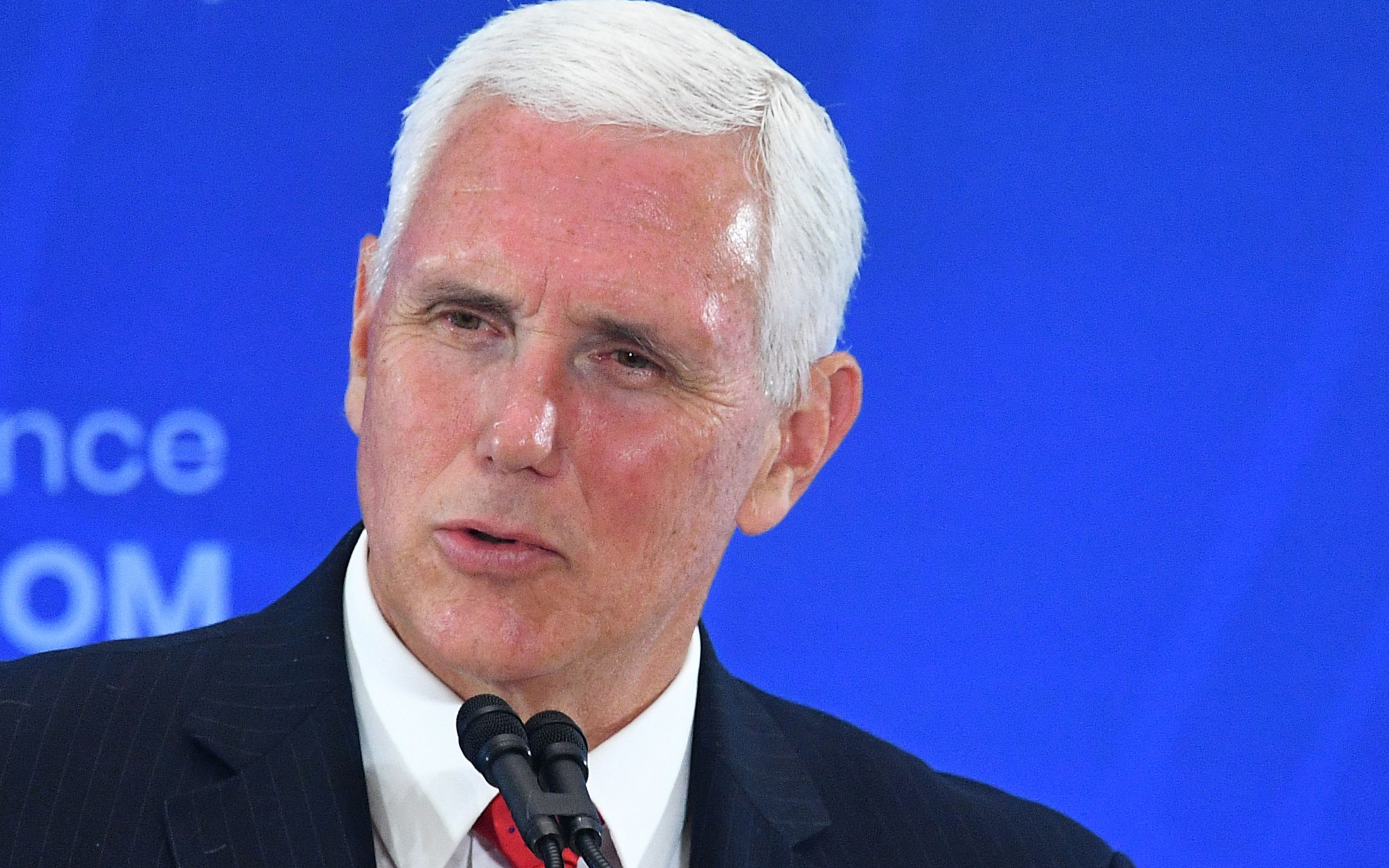 Twitter Users Can't Believe Mike Pence Visited a Popular ...