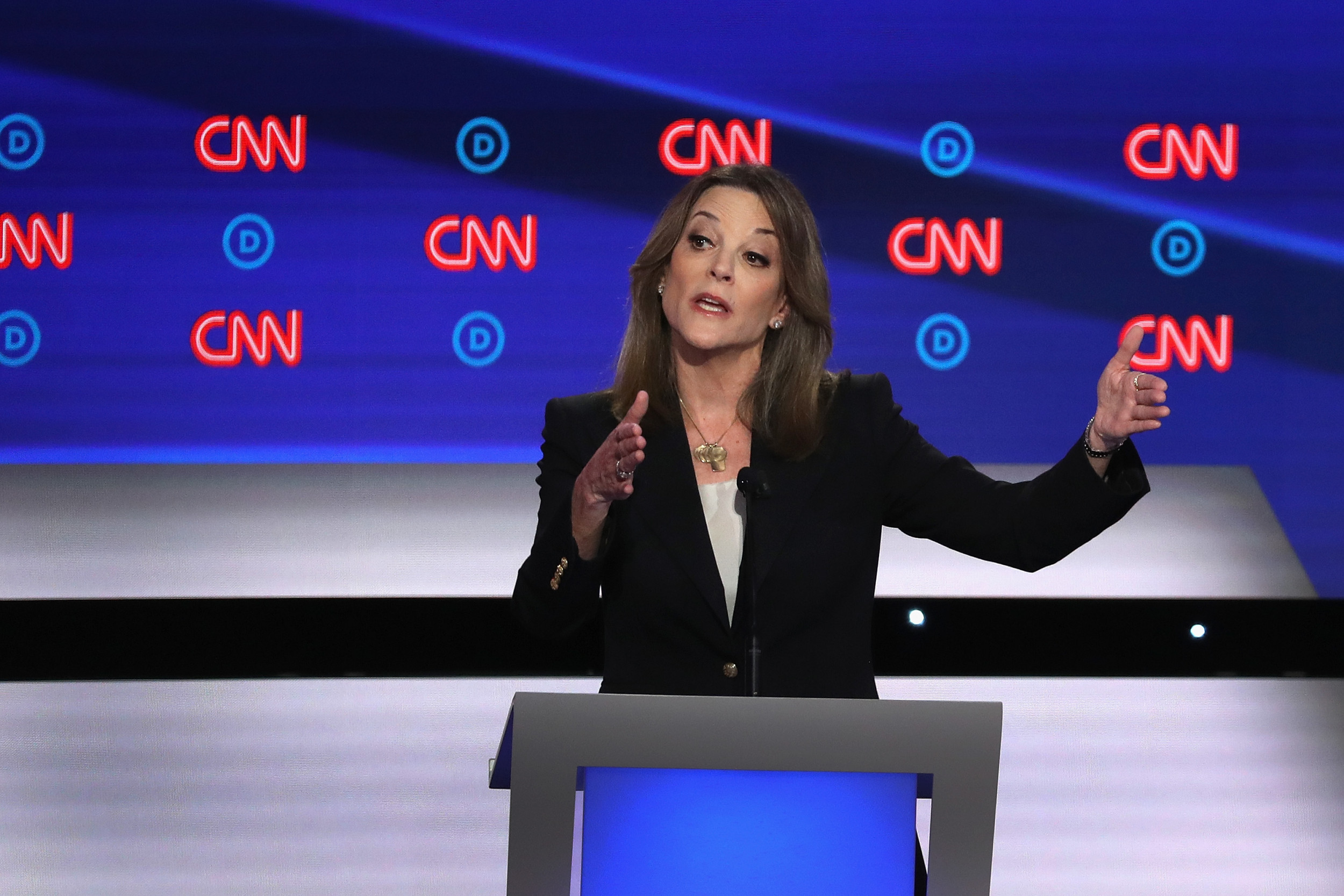 Marianne Williamson Apologizes For Calling Clinical Depression A Scam Newsweek 