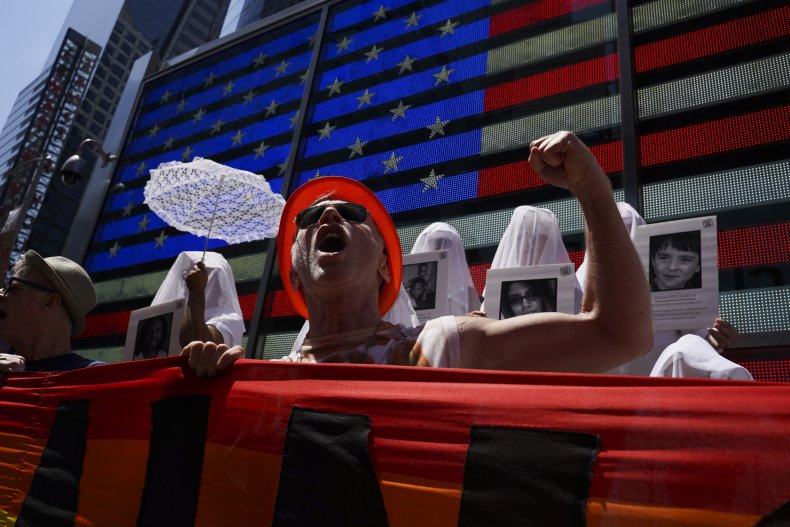 times square gun protest