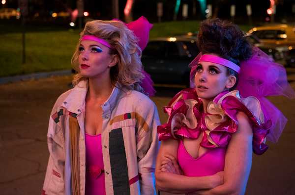 how to watch glow