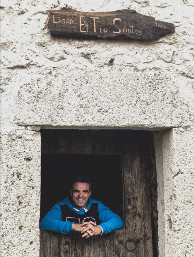 spain photo essay el tio santos