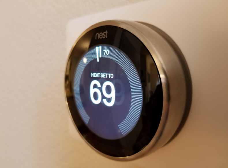 Viral Tweet About Keeping Your House at 82 Degrees When You Sleep Gets Destroyed