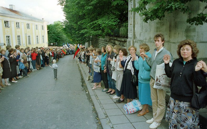 Estonia, Baltic Way march