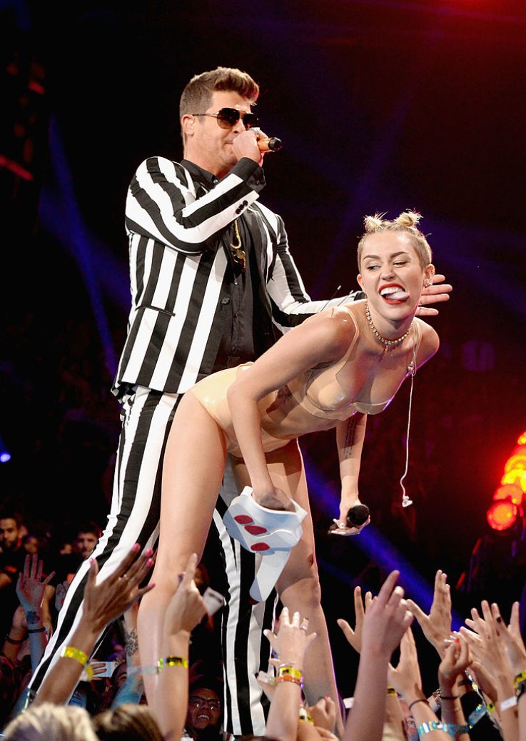 2019 MTV VMAs: Outrageous Moments From Miley Cyrus, Beyonce, Taylor Swift and More From VMAs Past 2019 MTV VMAs: Outrageous Moments From Miley Cyrus, Beyonce, Taylor Swift and More From VMAs Past