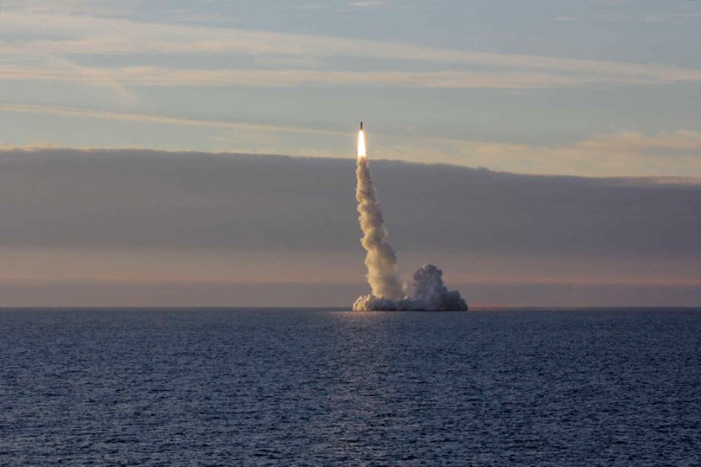 russia navy submarine missile launch