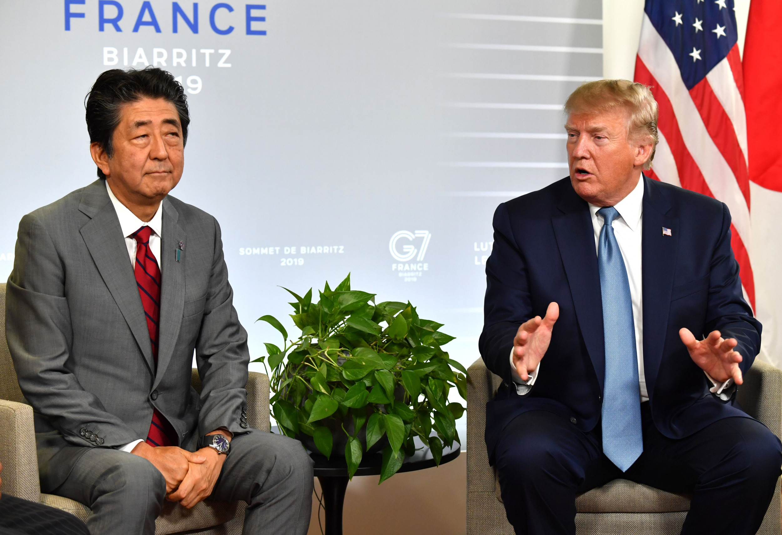 shinzo-abe-donald-trump-g7.jpg