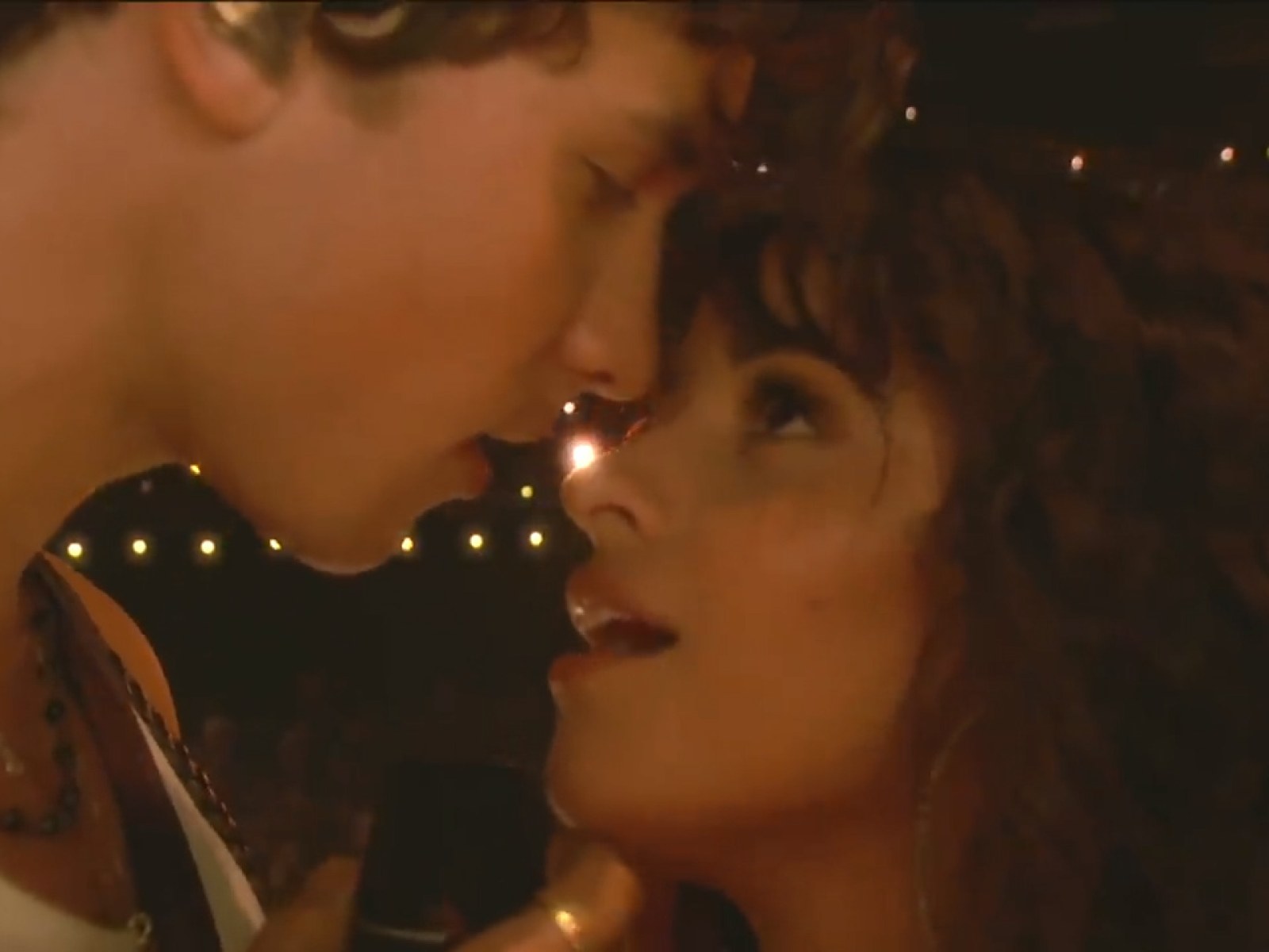 Vmas 19 Fans Praise Shawn Mendes And Camila Cabello S Intimate Senorita Duet So Seductive Vmas 19 Fans Praise Shawn Mendes And Camila Cabello S Intimate Senorita Duet So Seductive