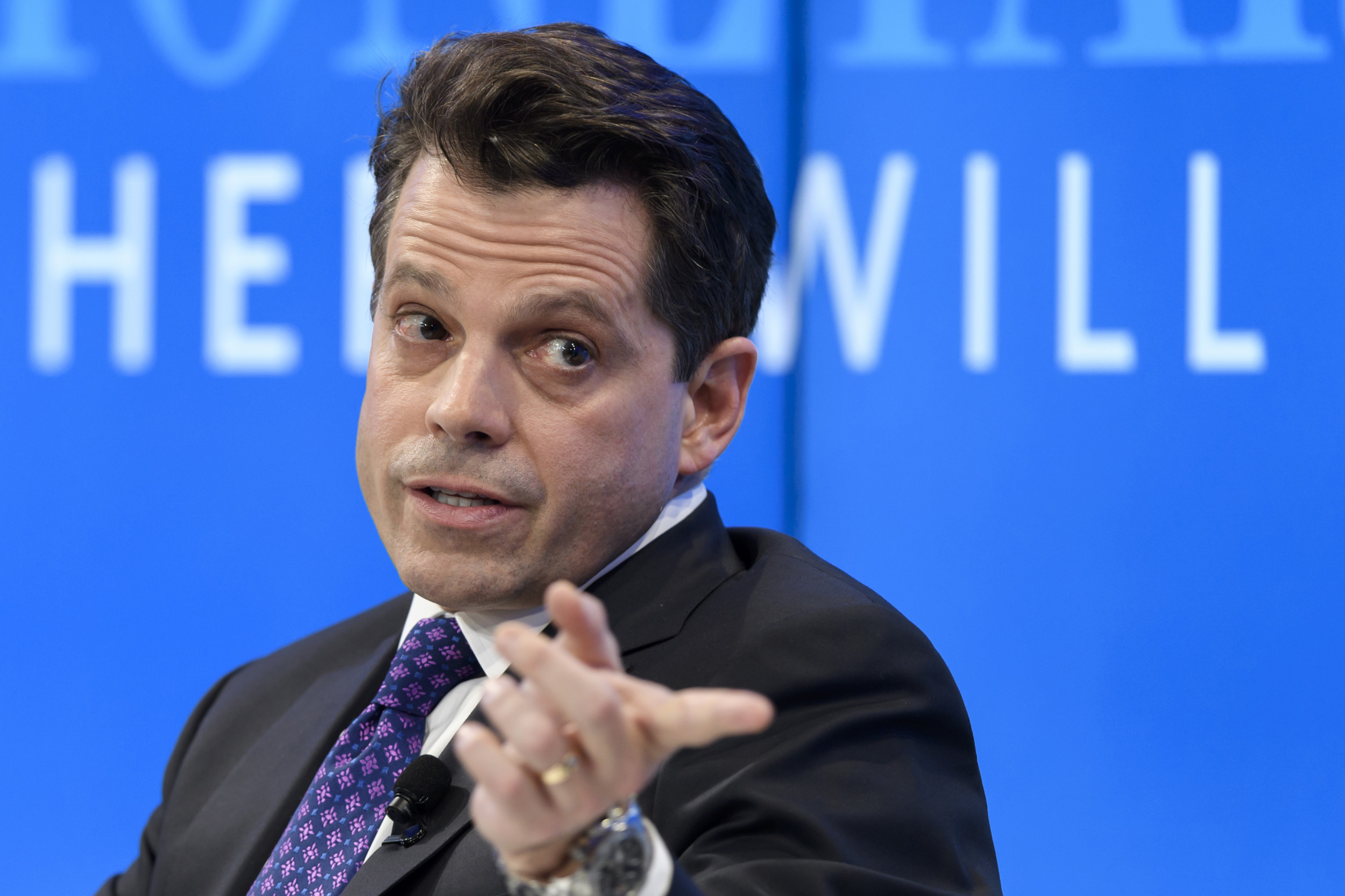 Anthony Scaramucci Says Trump's Team Are Covering Up President's Mental ...