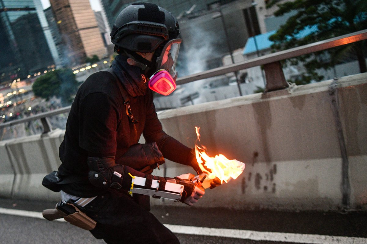 Hong kong, protester, Molotov cocktail, police