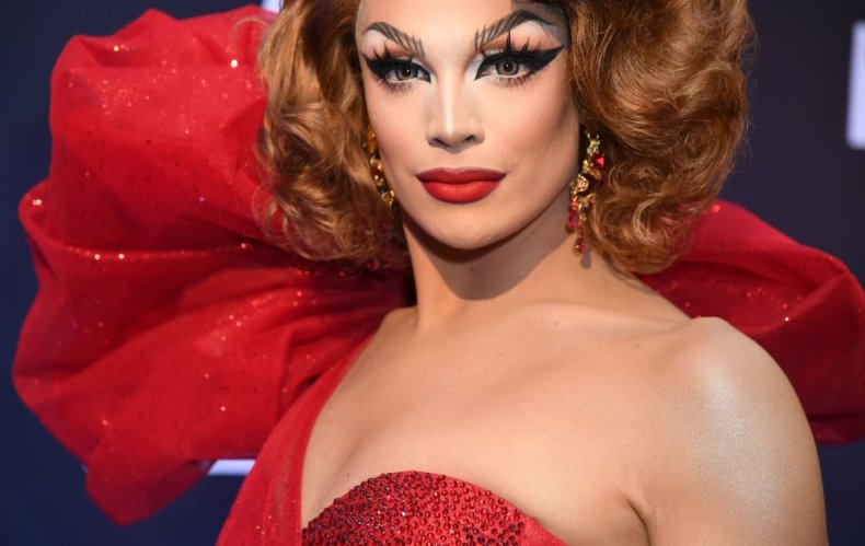 Simon Doonan’s ‘Drag: The Complete Story’ Is the Essential Companion to ‘RuPaul’s Drag Race’ Simon Doonan’s ‘Drag: The Complete Story’ Is the Essential Companion to ‘RuPaul’s Drag Race’