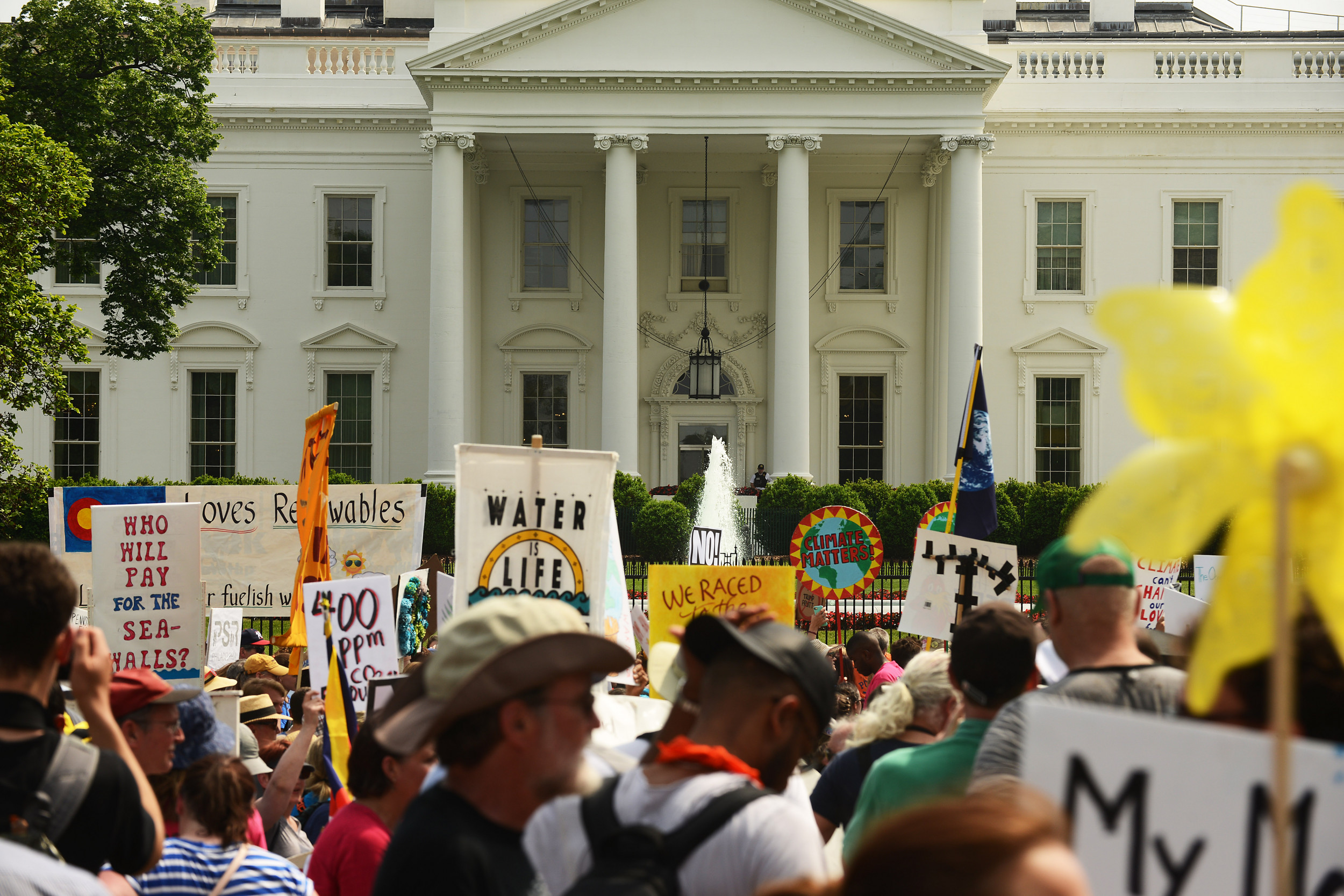 White house protest palestine. Climate change protest.