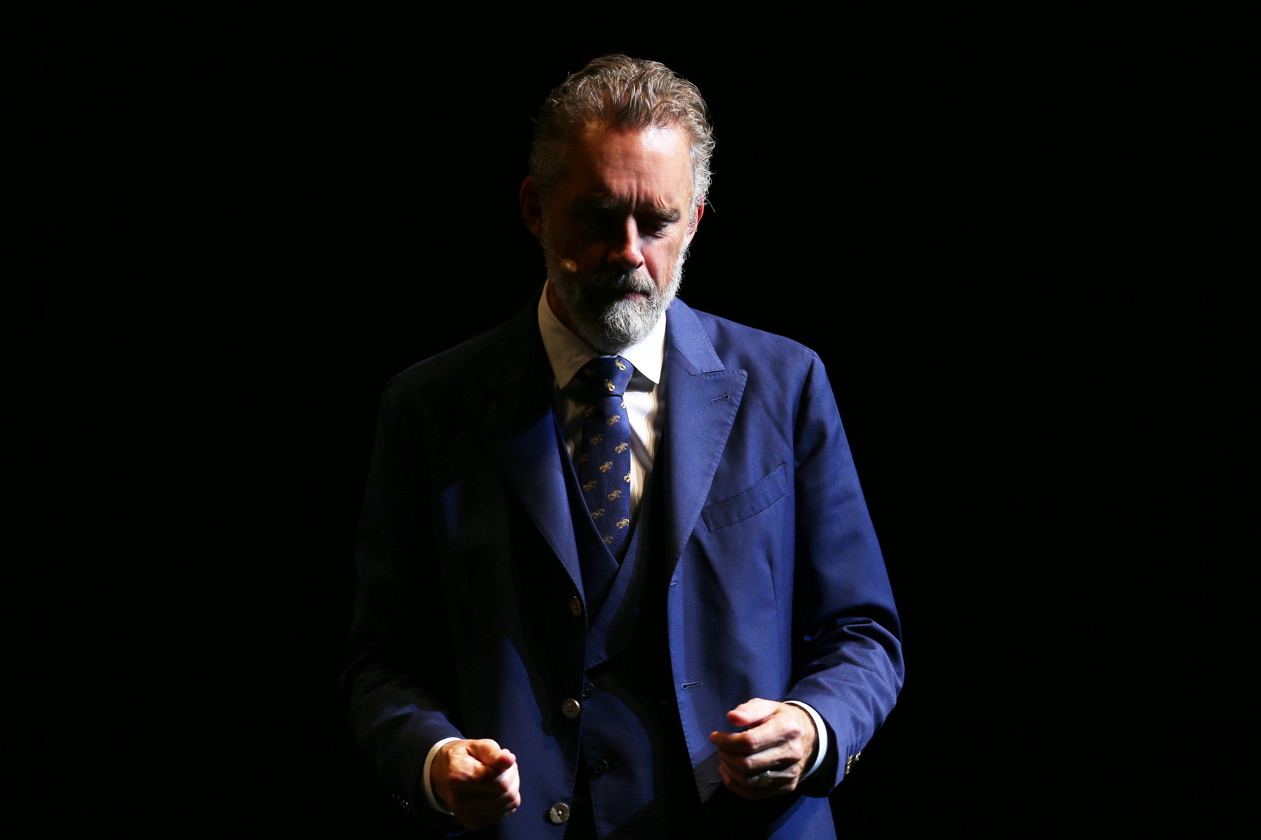Luftpost dug den første Jordan Peterson Checks into Rehab Following Wife's Cancer Scare: 'He Looks  Like a Lost Puppy'