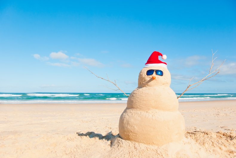 sand snowman
