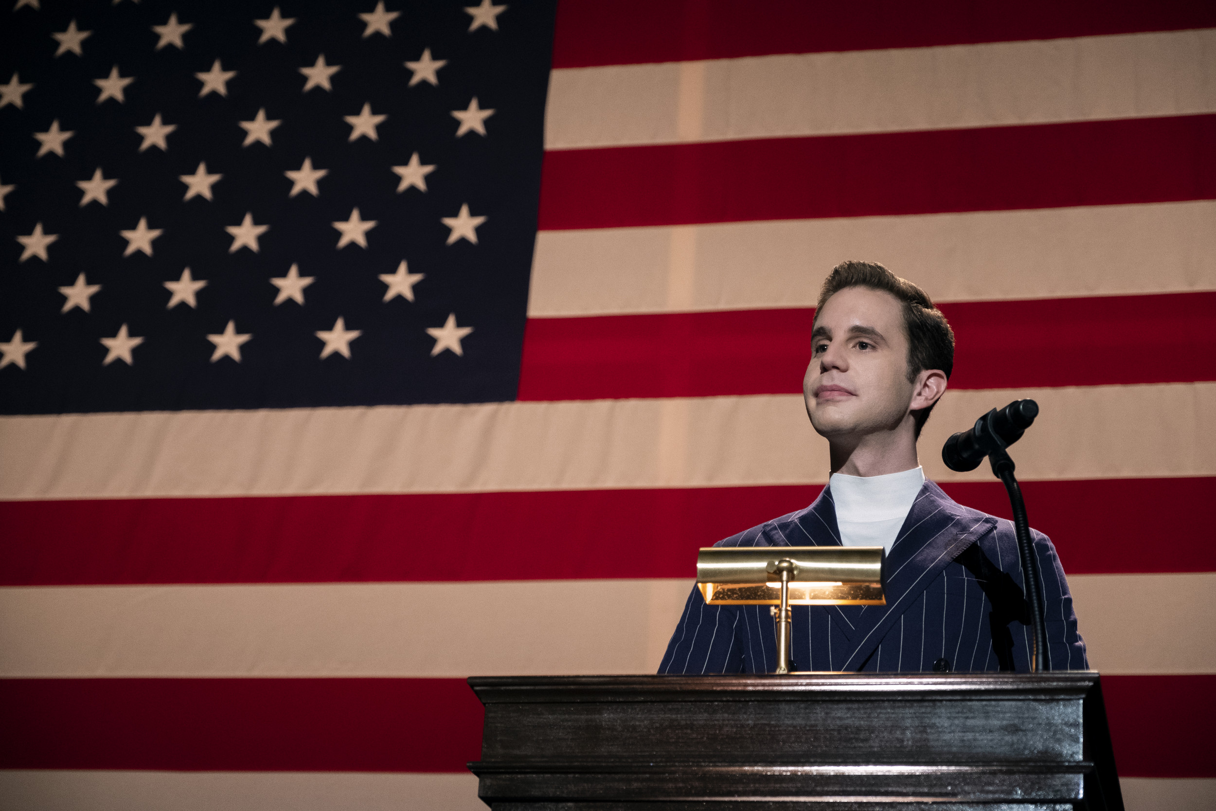 The Politician Cast Who S In The Netflix Show All You Need To Know About Ben Platt Theo Germaine And More