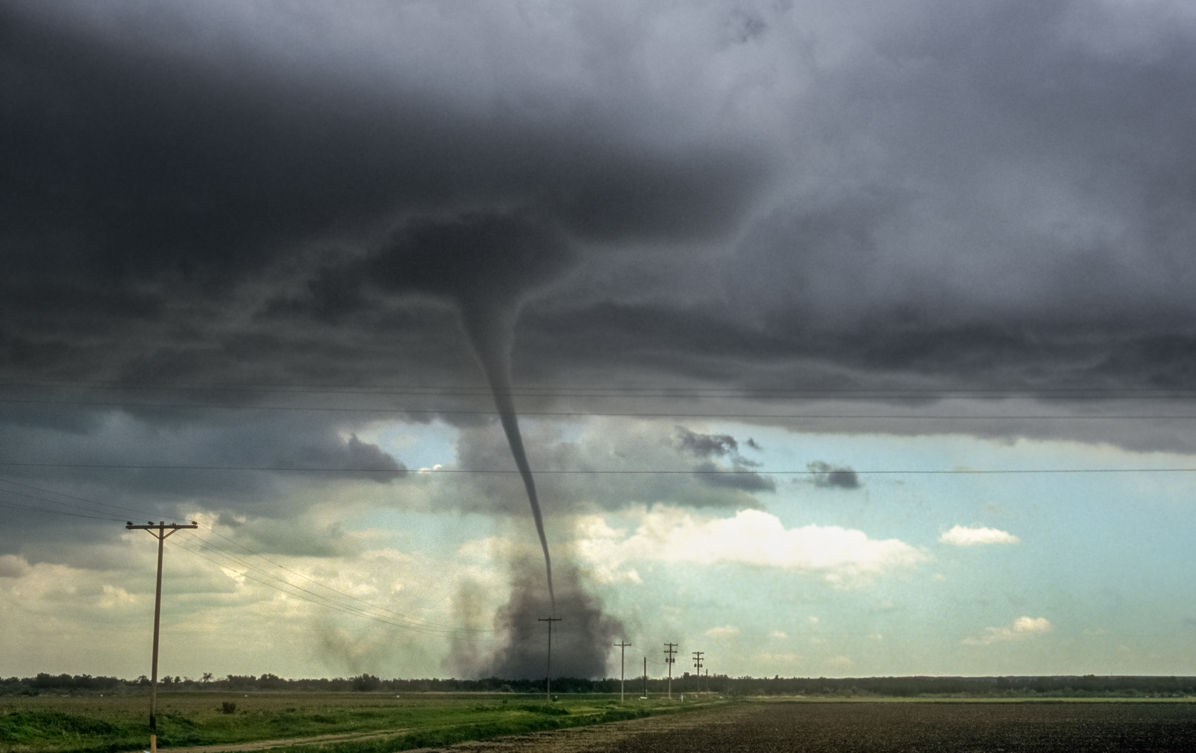 Dallas Tornado Damage: 150,000 People Left Without Power as Twister ...