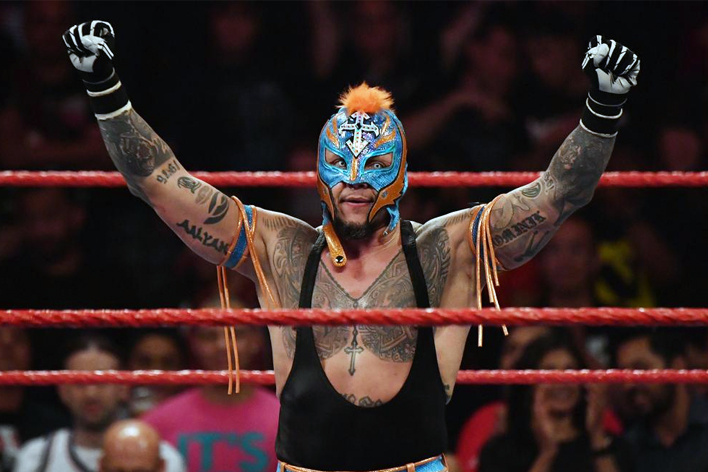 WWE MYSTERIO &BATISTA&BENOIT フィギュア ウクライナ情勢緊迫化