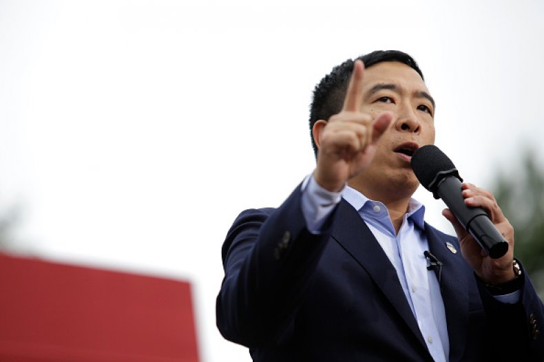 2020 democrat andrew yang steak fry