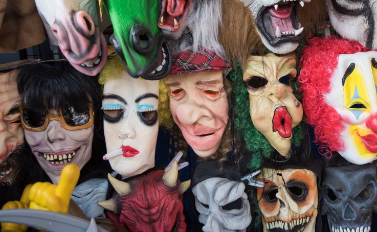 halloween, displays, offensive, lynching, Halloween Hanging Displays Allegedly Evoked Lynching, Raised Protests