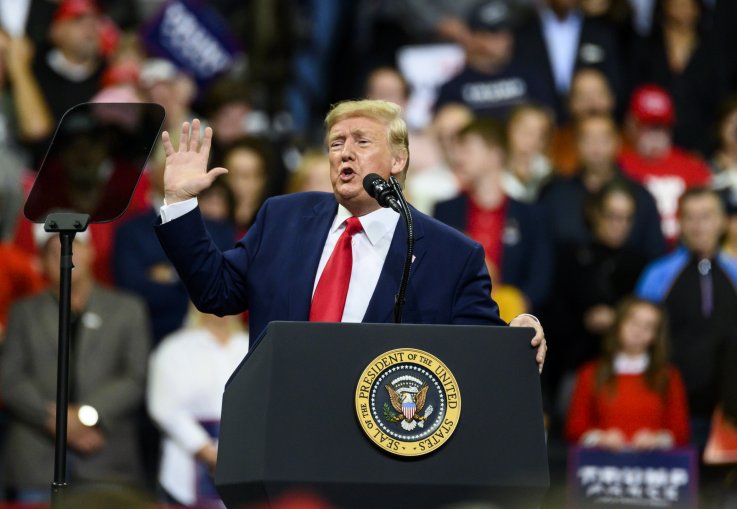 U.S. President Donald Trump Trump Would Only Resign If He Can 'See It as a Win': 'I Don't Think He Really Cares About His Family Members Being Prosecuted,' Says Ex-FBI Official
