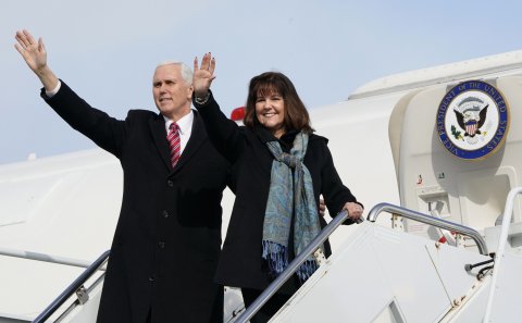FE_Pence_04_915638300