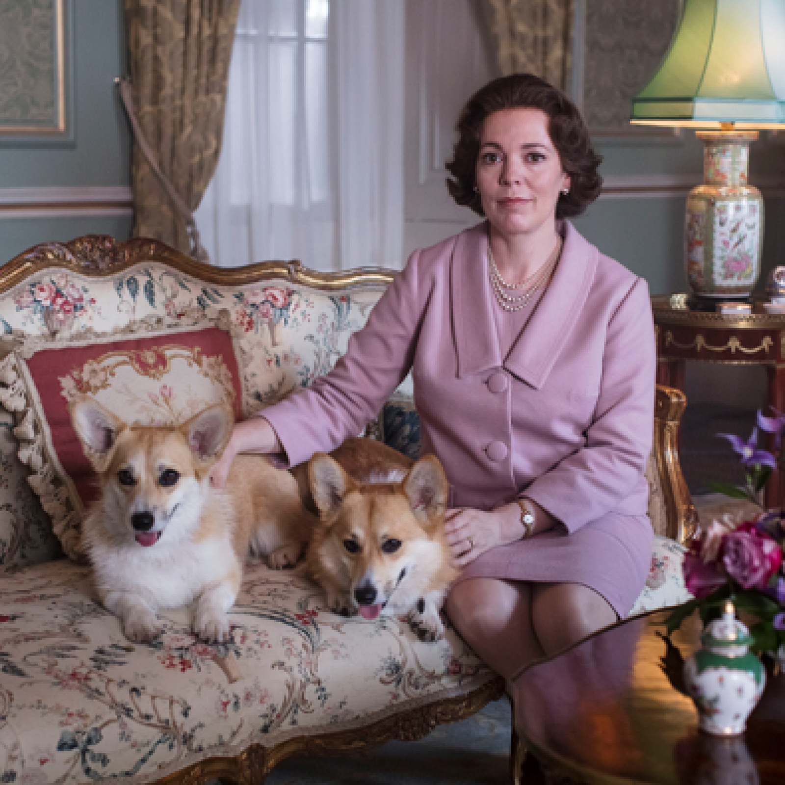 The Crown Season 3 Release Date Cast Plot Spoilers And More Info