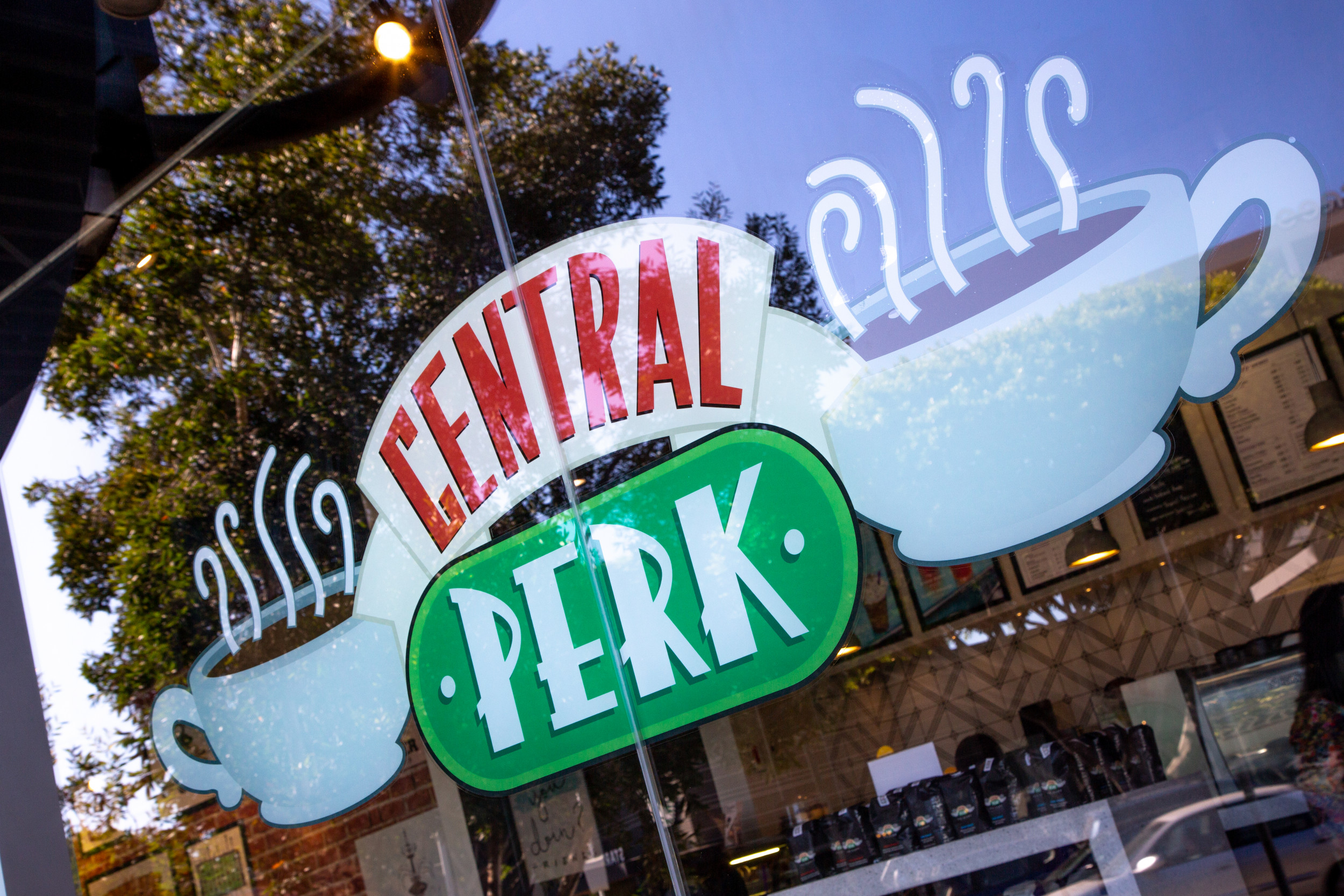 This Cafe Beneath the 'Friends' Apartment Is the Real-Life Central