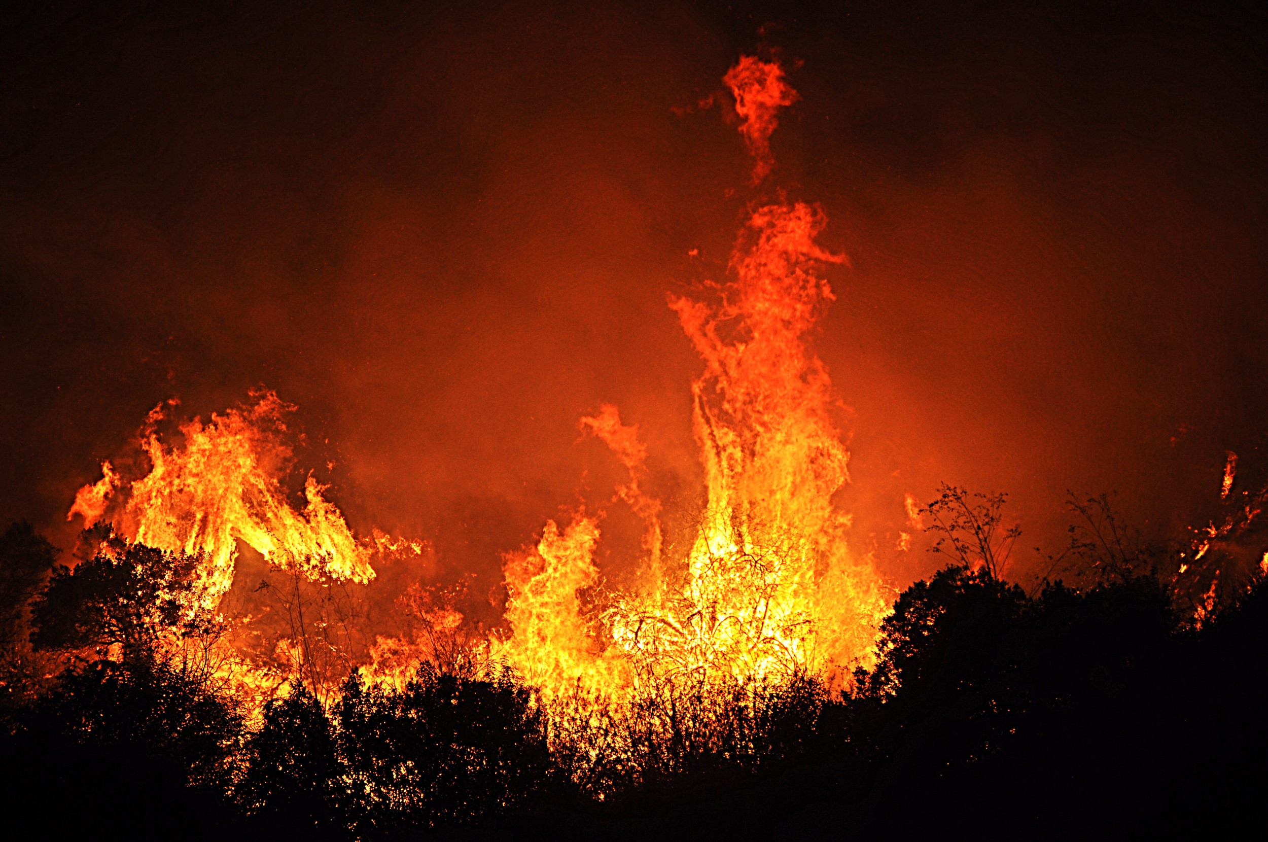 Getty Fire Update Road Closures And Containment Status As Extreme Red