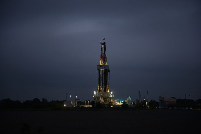 Fracking, Drilling