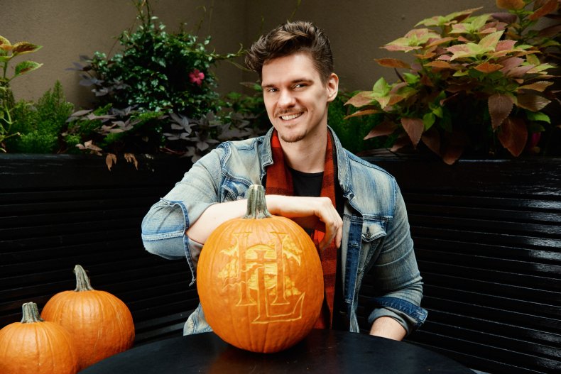 Brent Pumpkins Master Carver