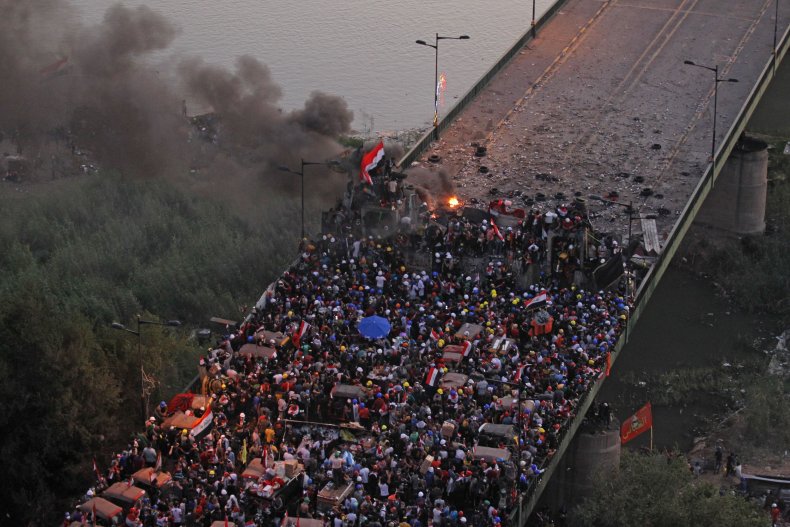 iraq protests unrest bridge green zone