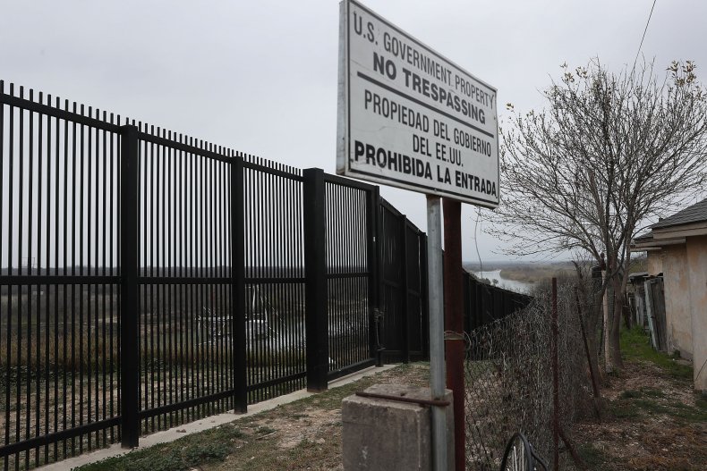 Border Wall Saw