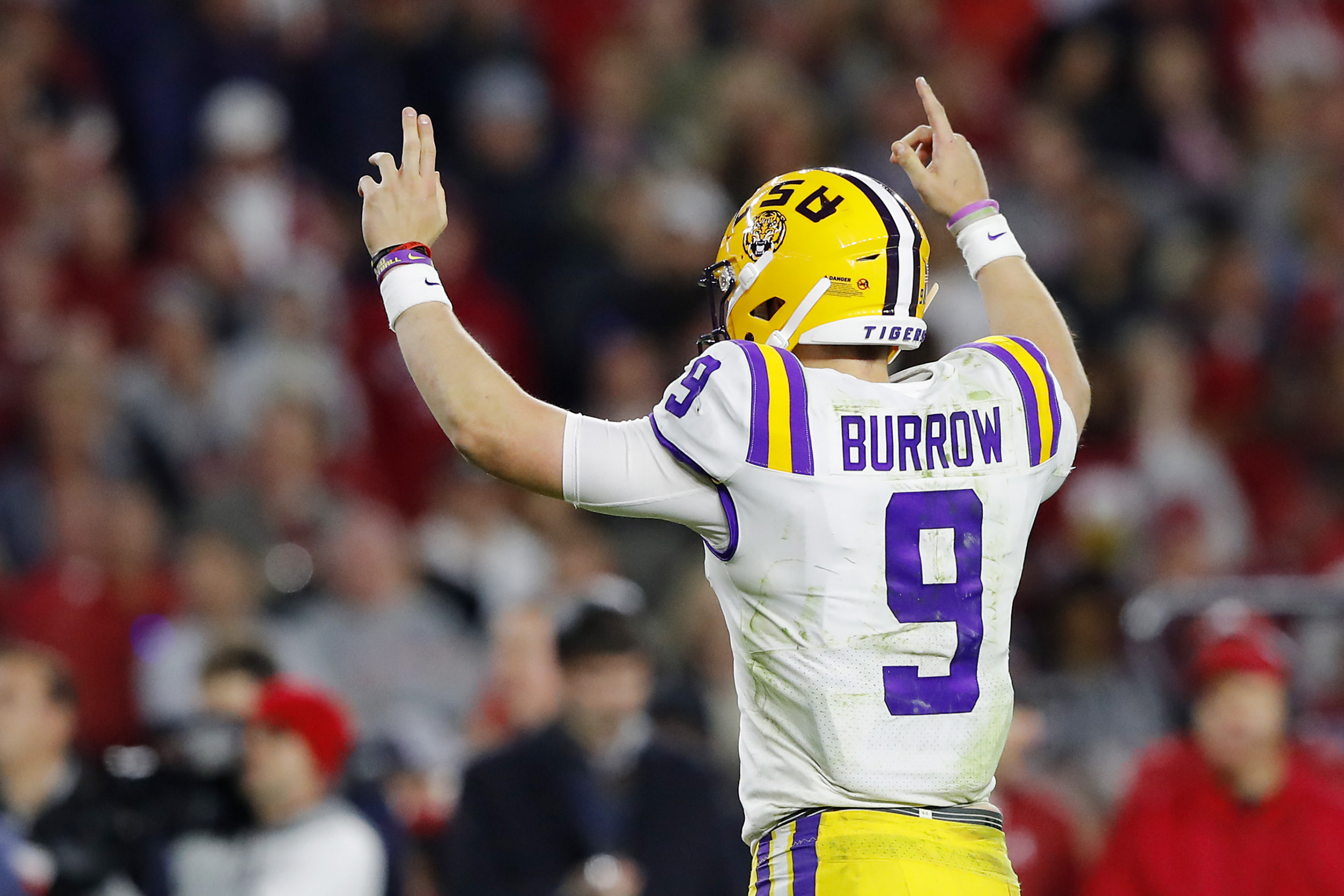 Bayou bliss -- LSU QB Joe Burrow takes home Heisman - ESPN