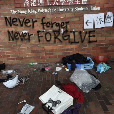 Hong kong, polytechnic university, campus, police, storm Hong kong, polytechnic university, campus, police, storm