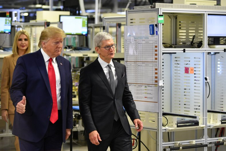 Donald Ivanka Trump Apple Protest