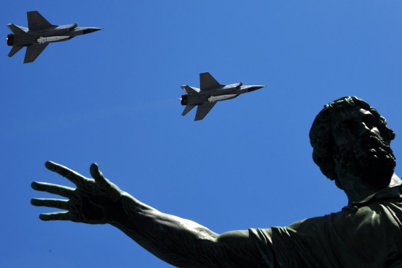 russia military jets hypersonic missiles