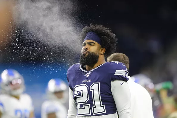 Snow at a Cowboys Thanksgiving game? It's happened before