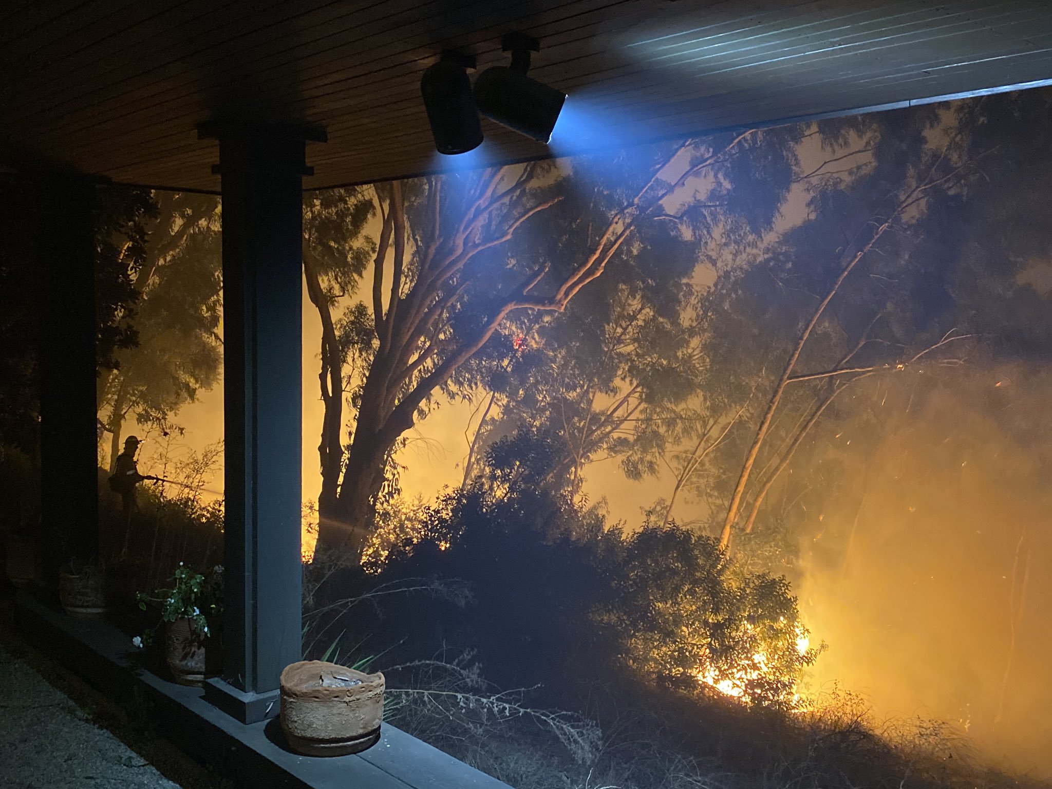 Cave Fire Photos Out Of Santa Barbara Show Flames That Forced ...