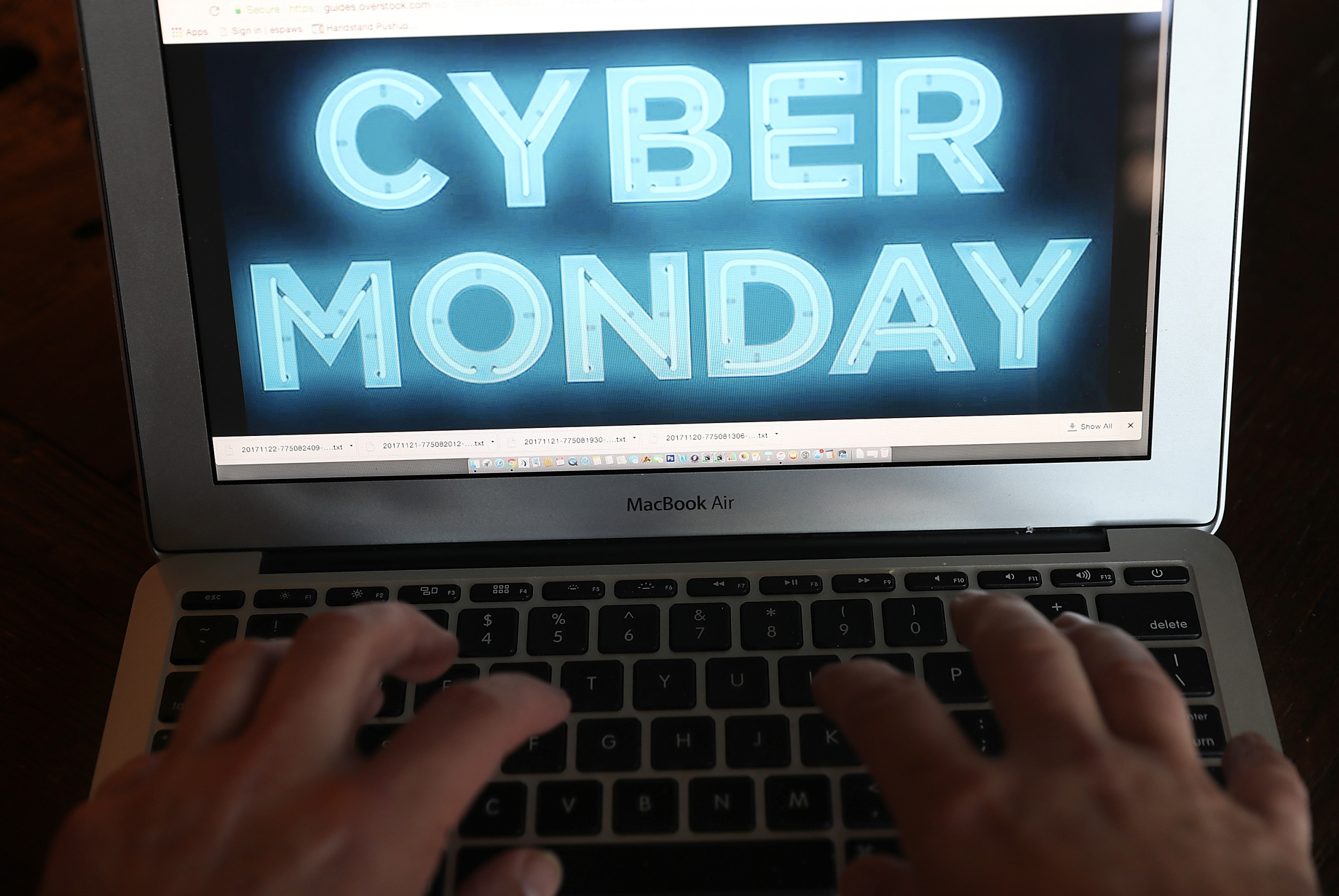 running cyber monday