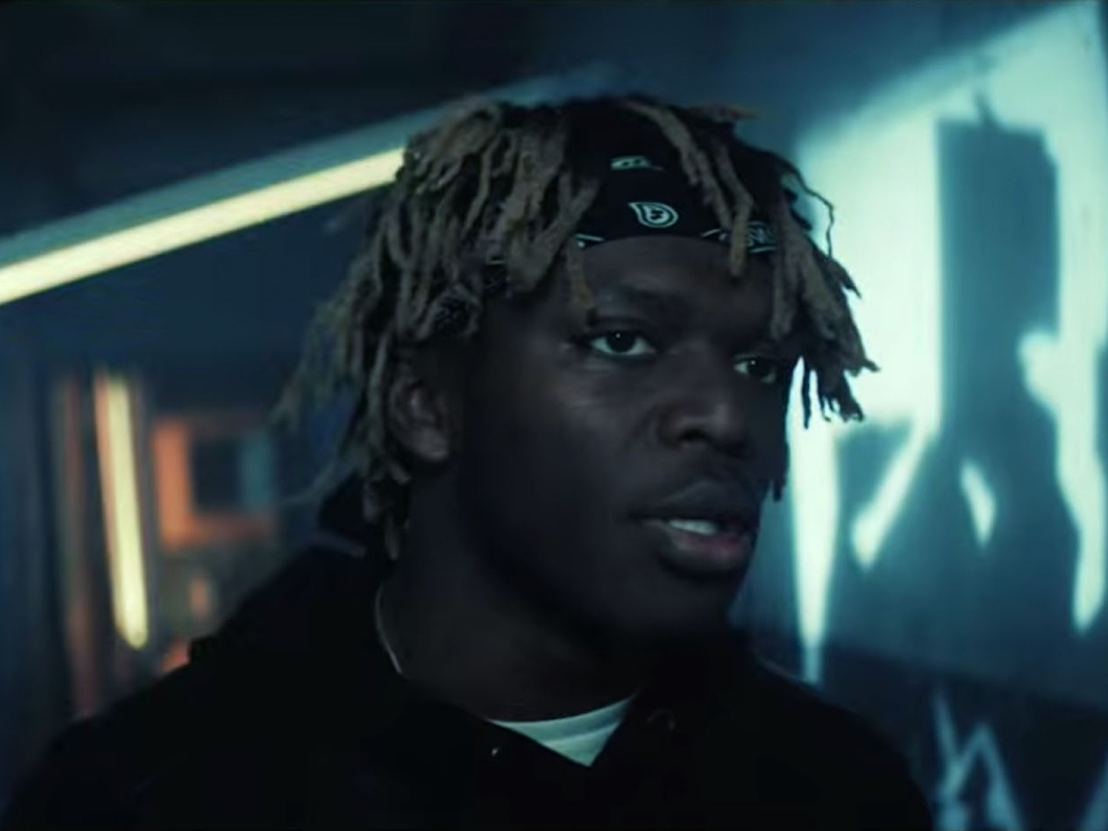 Youtuber Ksi Wants Fans To Expect The Unexpected Talks Fighting Logan Paul