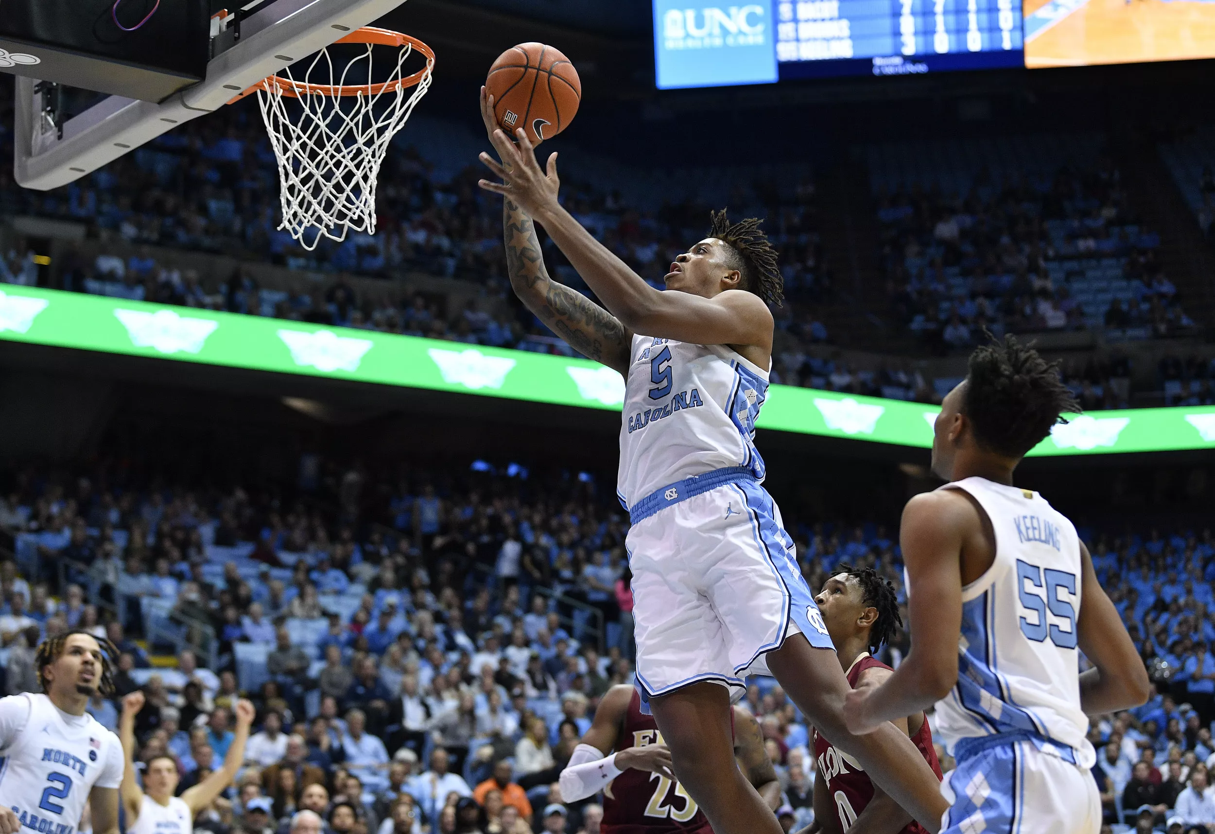 Спорт тв баскетбол. Армандо Бейкер баскетбол.