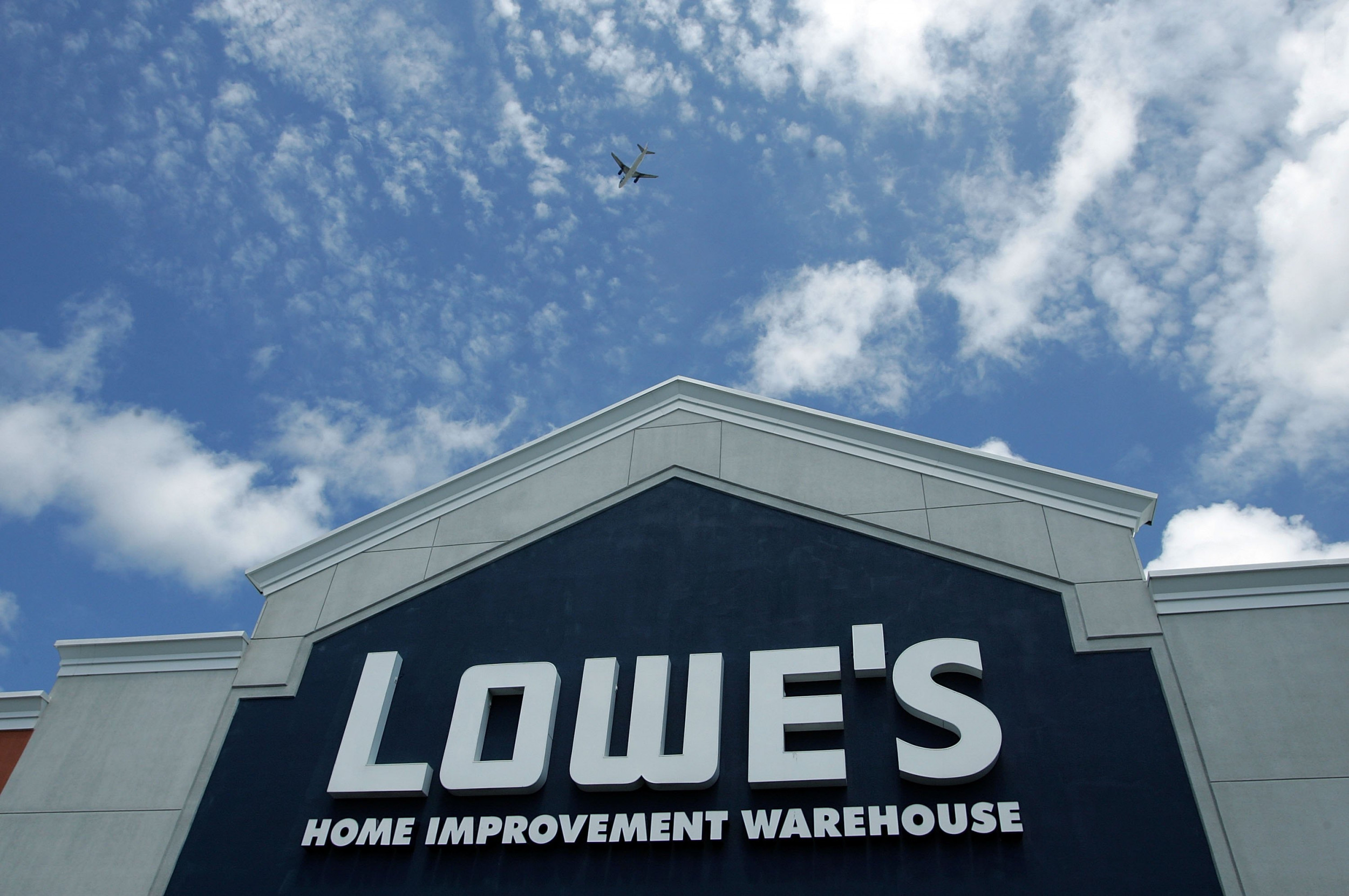 Lowe's Black Friday 2019 Deals: Sales on Tools, Kitchen Appliances