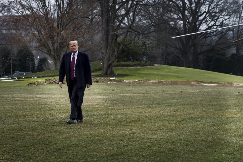 Trump May Be Surrounded By Yes-Men