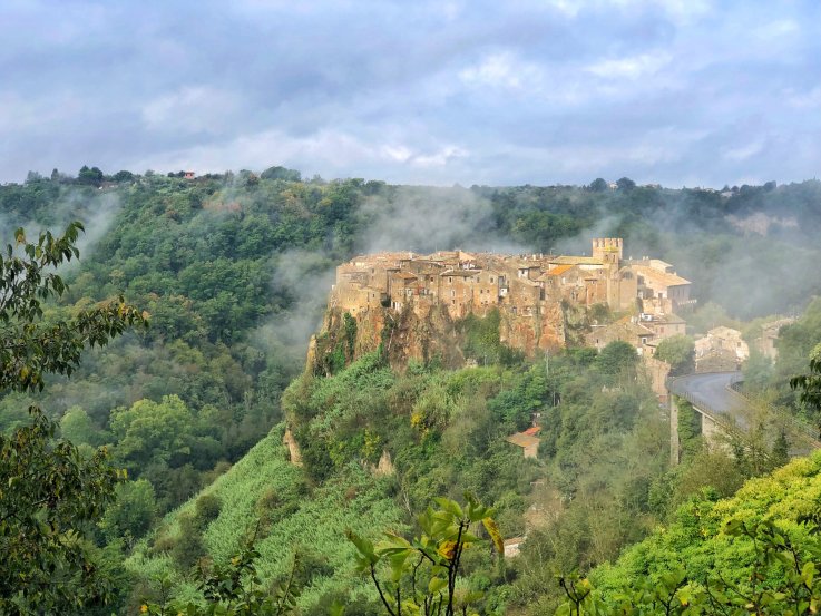 Calcata Calcata