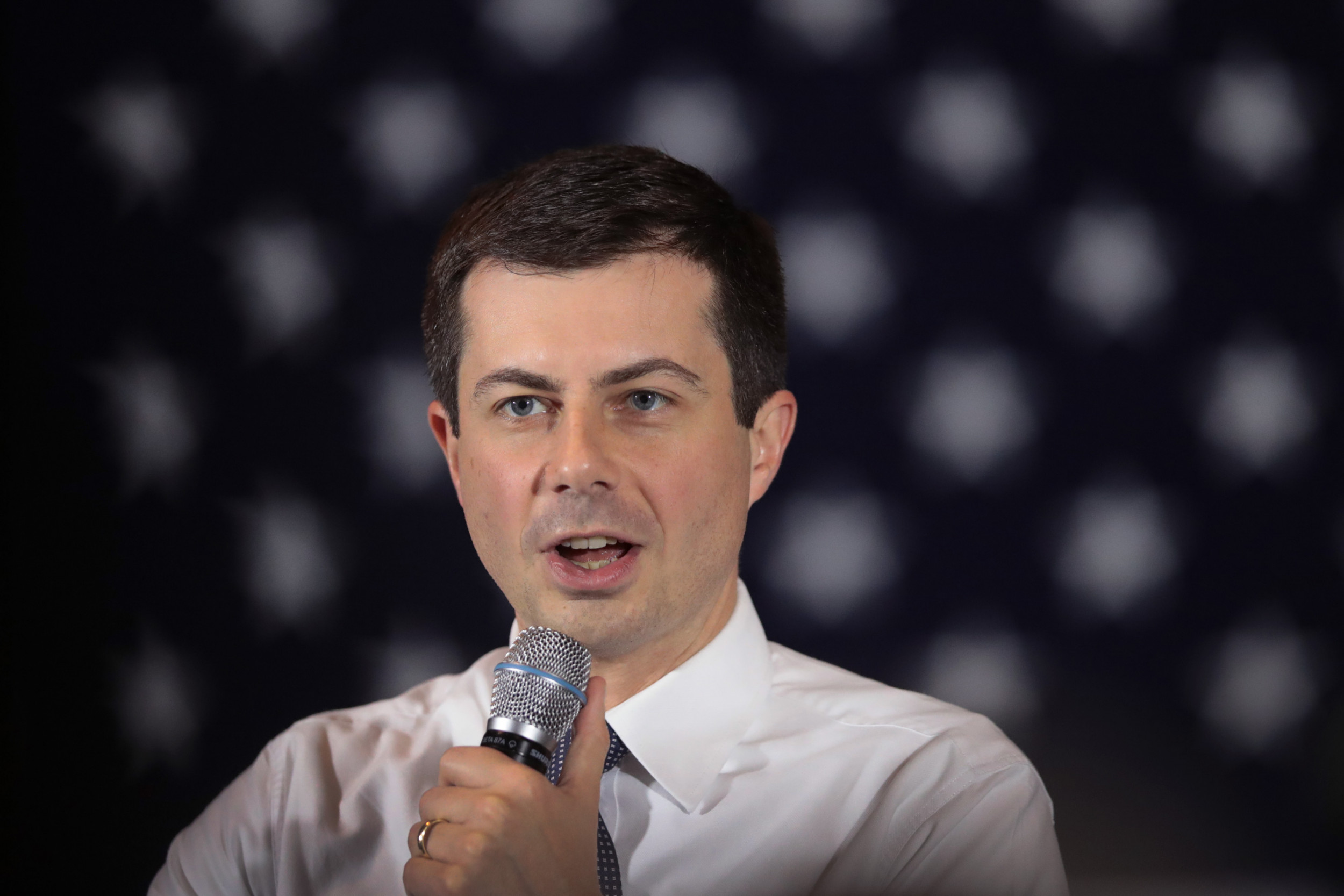 Team AOC Accuses Buttigieg Of Using GOP 'Talking Points,' 'Bad Faith ...